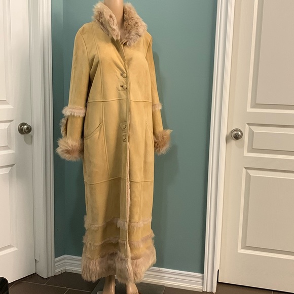 Genuine Sheepskin Maxi Coat - Tan/Camel - Size 10 🇨🇦 - Picture 4 of 17